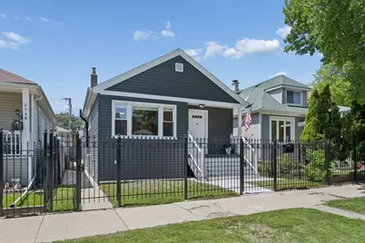 2952 N Mobile Avenue, Chicago, IL 60634 - Photo 1