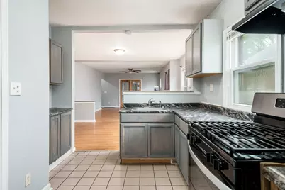 1422 North Avenue, Rockford, IL 61103 - Photo 8