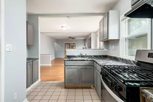 1422 North Ave, Rockford, IL 61103 - Photo 8