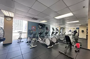 200 N Dearborn St, Chicago, IL 60601 - Photo 12