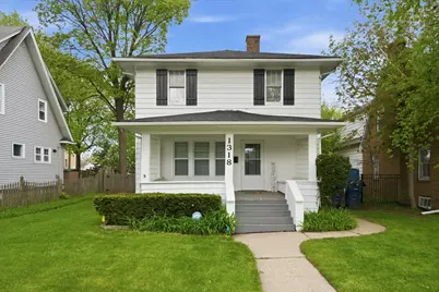 1318 N Jackson Street, Waukegan, IL 60085 - Photo 2
