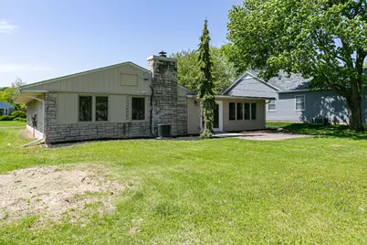 2908 26th Street, Moline, IL 61265 - Photo 6