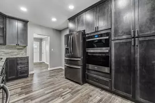 2908 26th St, Moline, IL 61265 - Photo 16
