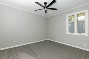 2908 26th St, Moline, IL 61265 - Photo 32