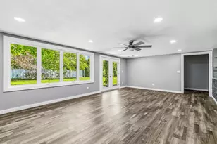 2908 26th St, Moline, IL 61265 - Photo 20