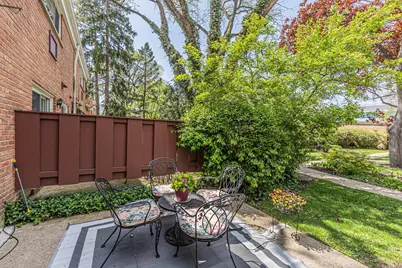 1534 Palmgren Drive, Glenview, IL 60025 - Photo 20