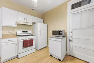 356 Ridge Ave, Evanston, IL 60202 - Photo 10