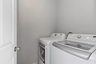 3339 Cameron Dr, Elgin, IL 60124 - Photo 12