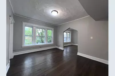 2707 E 78th Street #2W, Chicago, IL 60649 - Photo 8