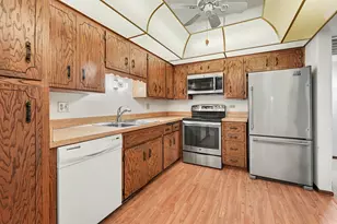 2440 186th St, Lansing, IL 60438 - Photo 6