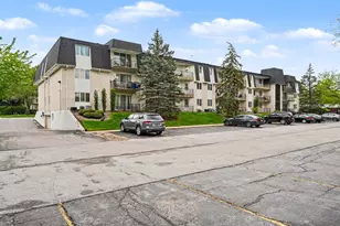 2440 186th St, Lansing, IL 60438 - Photo 2