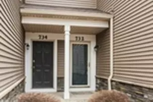 732 Woodewind Dr, Naperville, IL 60563 - Photo 2