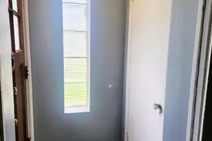 409-11 W Keith Ave, Waukegan, IL 60085 - Photo 4