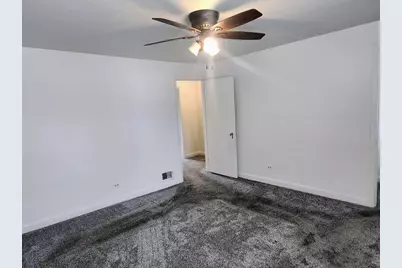 409-11 W Keith Avenue, Waukegan, IL 60085 - Photo 16