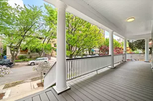 819 W Junior Terrace, Chicago, IL 60613 - Photo 4