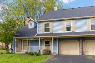 1353 Queensgreen Cir, Naperville, IL 60563 - Photo 2