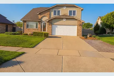 8732 W Surrey Park, Palos Hills, IL 60465 - Photo 1