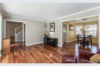 2150 Cumberland Parkway, Algonquin, IL 60102 - Photo 2
