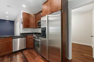 1364 W Greenleaf Ave, Chicago, IL 60626 - Photo 8