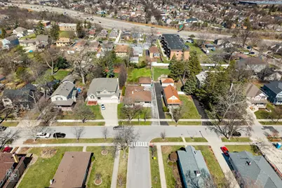 221 E Grantley Avenue, Elmhurst, IL 60126 - Photo 34