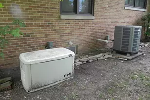 9 E North Ct, Decatur, IL 62526 - Photo 26
