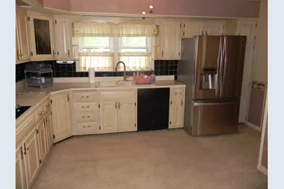 9 E North Court, Decatur, IL 62526 - Photo 8