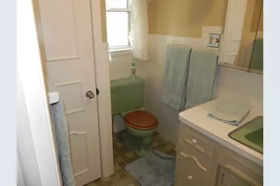 9 E North Court, Decatur, IL 62526 - Photo 12
