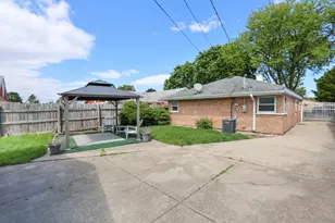 7728 S Kilpatrick Ave, Chicago, IL 60652 - Photo 16