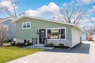 646 W Babcock Ave, Elmhurst, IL 60126 - Photo 1
