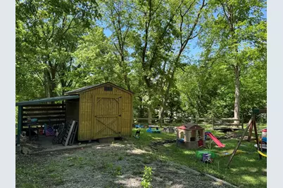 104 W Heacock Street, Jonesboro, IL 62952 - Photo 12