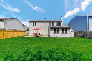 217 Atlantic Dr, Vernon Hills, IL 60061 - Photo 30