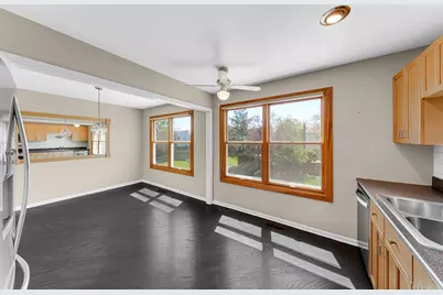 217 Atlantic Drive, Vernon Hills, IL 60061 - Photo 12