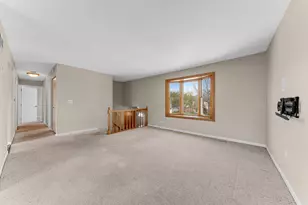 217 Atlantic Dr, Vernon Hills, IL 60061 - Photo 6