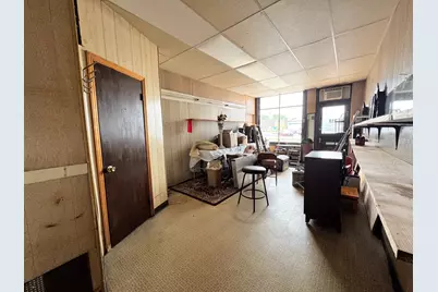 118 W Howard Street, Pontiac, IL 61764 - Photo 2