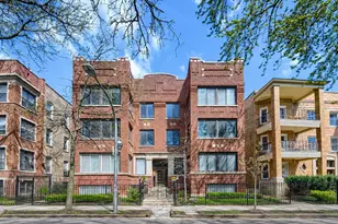 942 W Belle Plaine Ave, Chicago, IL 60613 - Photo 1