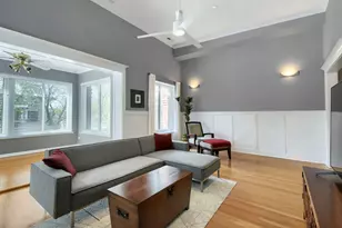 942 W Belle Plaine Ave, Chicago, IL 60613 - Photo 4