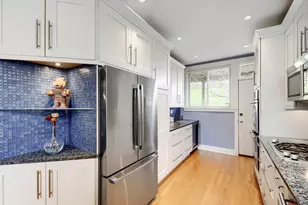 942 W Belle Plaine Ave, Chicago, IL 60613 - Photo 10