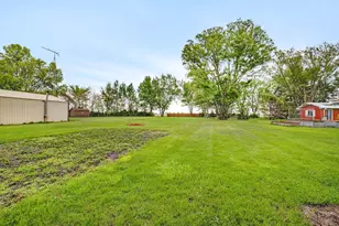 2910 E 11th Rd, Ottawa, IL 61350 - Photo 24