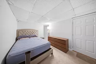 821 Larkin Ave, Elgin, IL 60123 - Photo 28