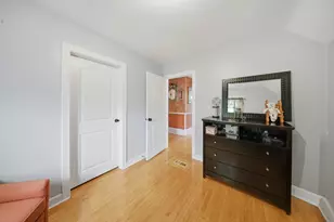 821 Larkin Ave, Elgin, IL 60123 - Photo 20