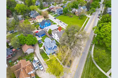 821 Larkin Avenue, Elgin, IL 60123 - Photo 40