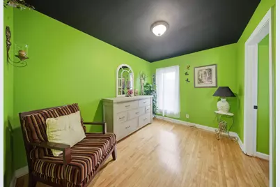 821 Larkin Avenue, Elgin, IL 60123 - Photo 16