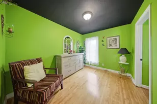 821 Larkin Ave, Elgin, IL 60123 - Photo 16