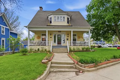 821 Larkin Avenue, Elgin, IL 60123 - Photo 2