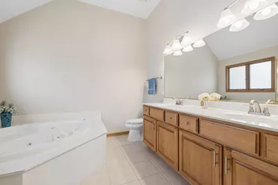 17345 Deer Creek Drive, Orland Park, IL 60467 - Photo 14