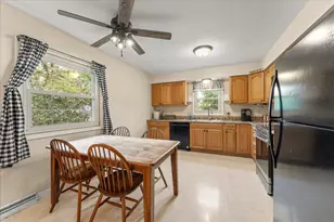 209 N Jefferson St, Mahomet, IL 61853 - Photo 10