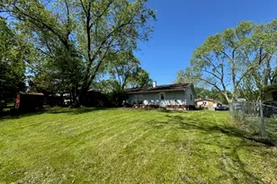 1123 Cedar Ln, Elk Grove Village, IL 60007 - Photo 12