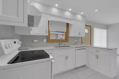 9700 S Kolmar Avenue, Oak Lawn, IL 60453 - Photo 8