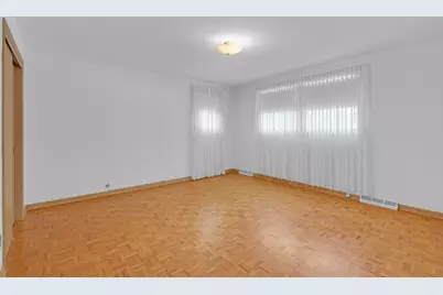 9700 S Kolmar Avenue, Oak Lawn, IL 60453 - Photo 14