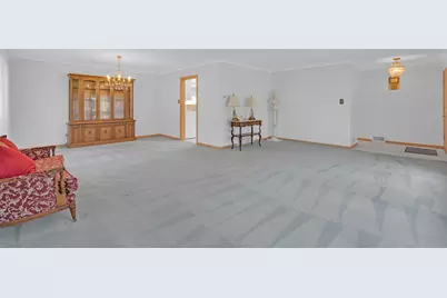 9700 S Kolmar Avenue, Oak Lawn, IL 60453 - Photo 4